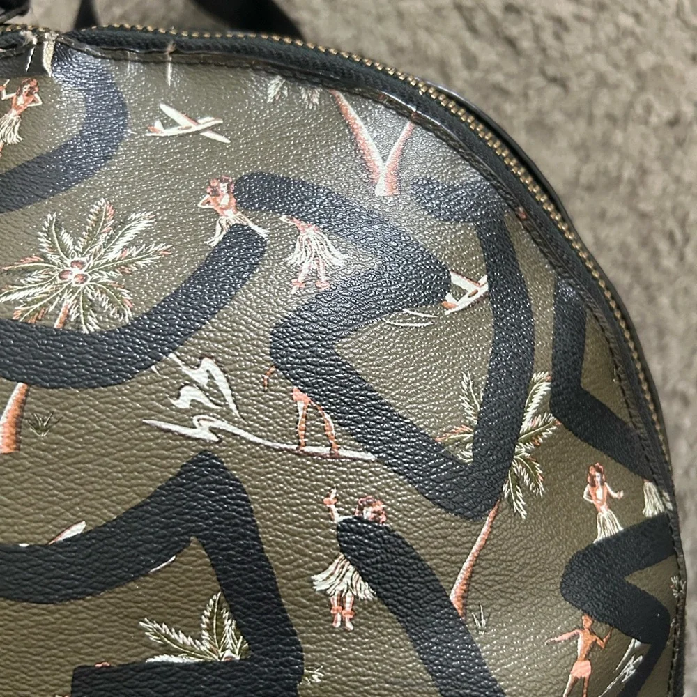 Coach Keith Haring Backpack Preowned - Picture 7 of 9